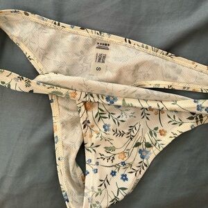 True Tone Maya Bottom size small